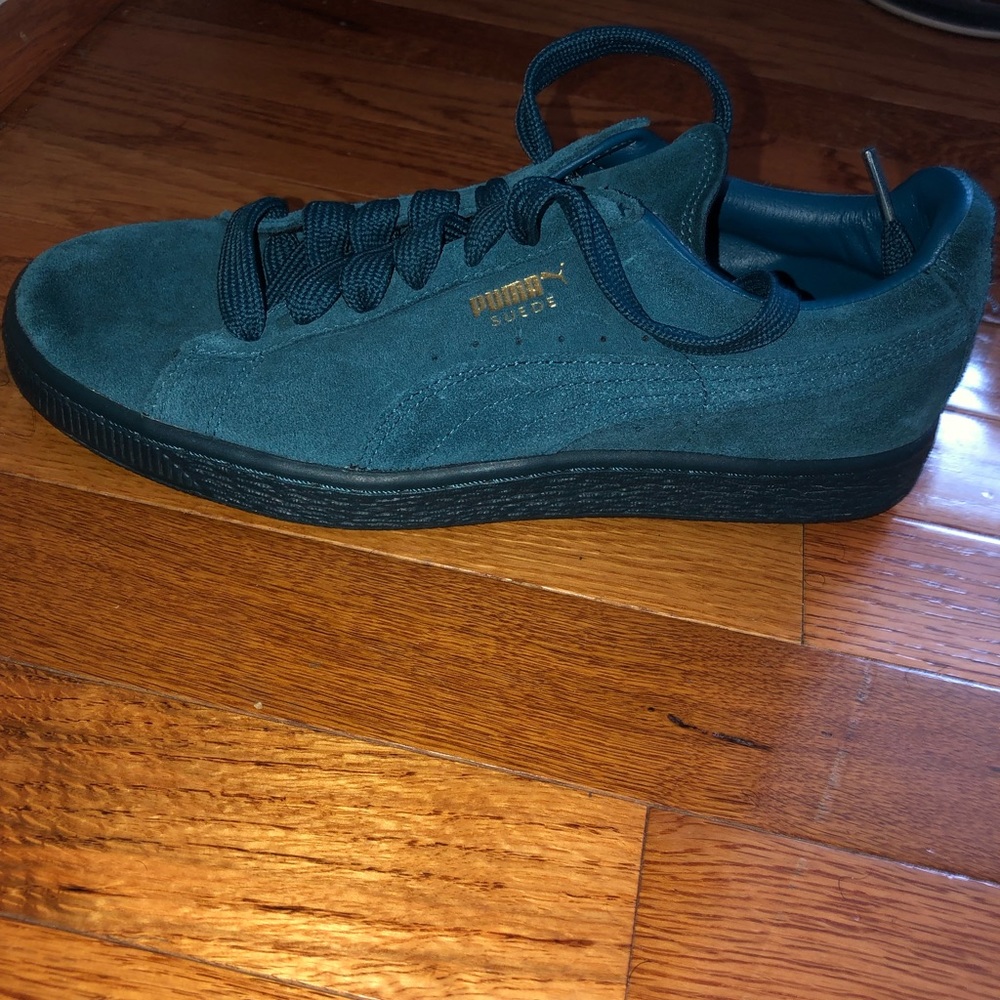 Blue Pumas Size 6